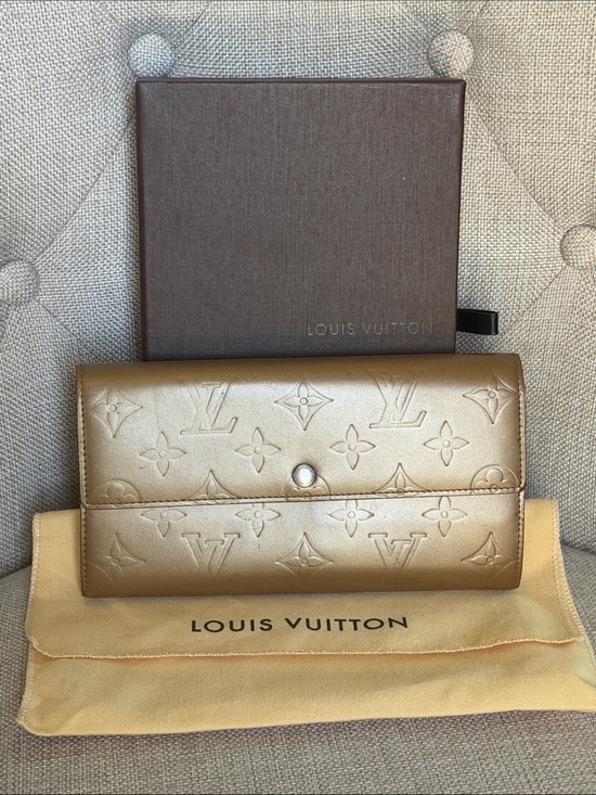 Louis Vuitton Handbags - LOUIS VUITTON MONOGRAM MATTE Vernis BRONZE LONG WALLET Rare Finish w Box & Dusty